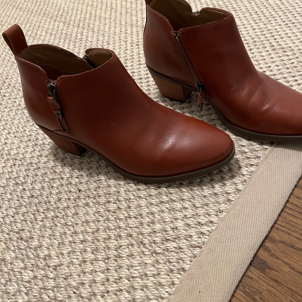 Vionic Ankle Boots. - image 5